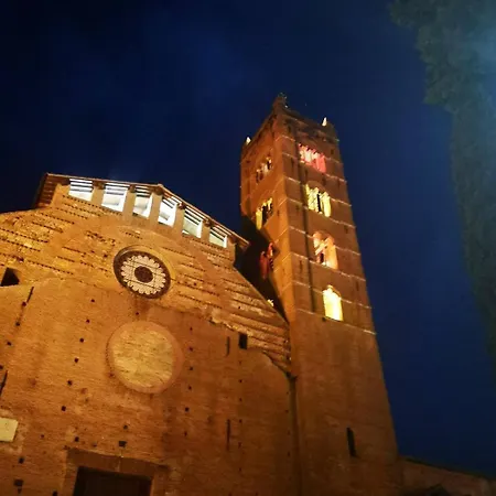 Nel Cuore Del Centro Storico Di *